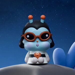 Crying to The Moon The Outsider Mini